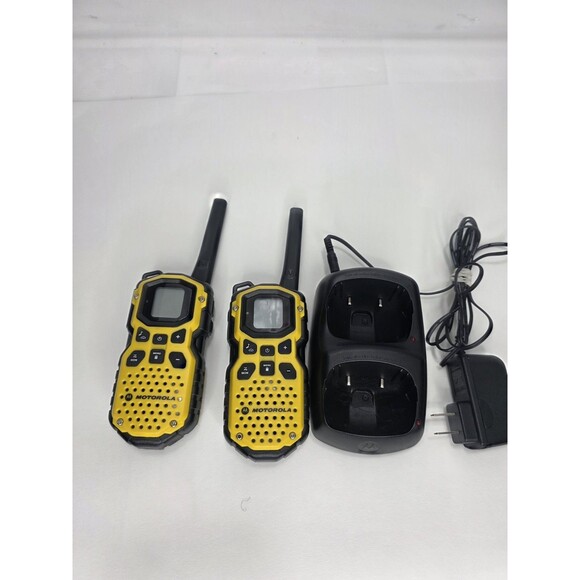 2 Motorola Talkabout MS350R Waterproof Two-Way Radios Working With Charging Dock - Picture 2 of 10